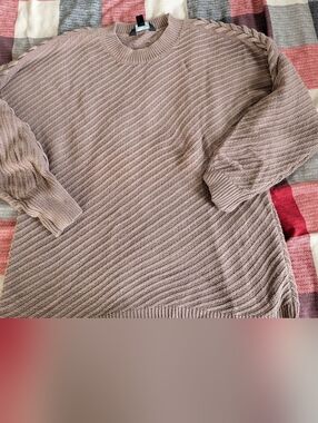 Simply Vera Vera Wang Taupe Cable-Knit Crewneck Sweater